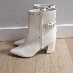 White Ankle Boots with Silver Buckles and Block Heel